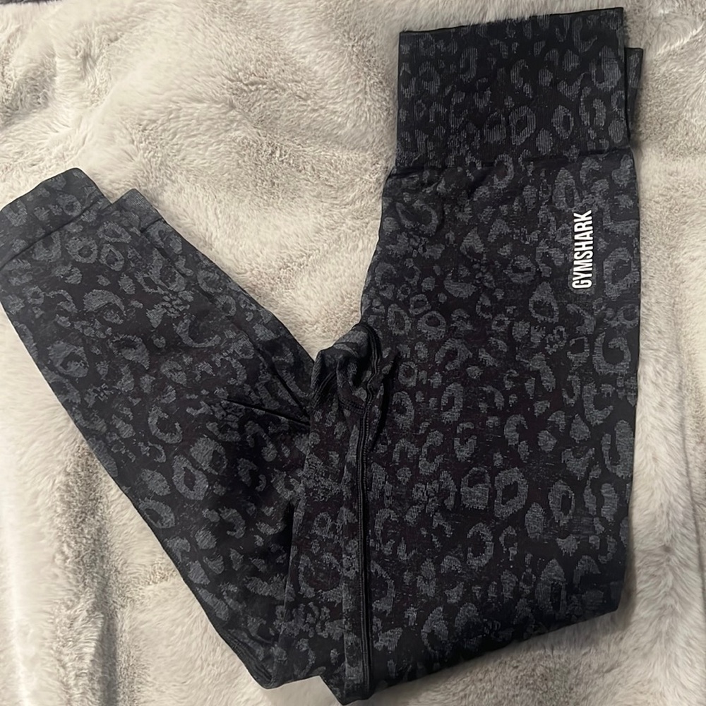 Gymshark Adapt Leggings size Medium